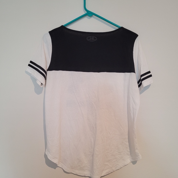 Under Armour Tee - Picture 3 of 14